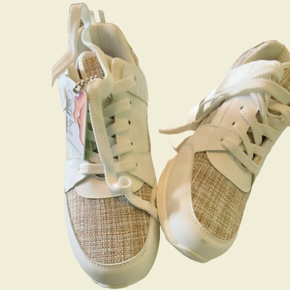 Women's Like New Cestfini High Heeled Wedge Sneakers, Fashion Platform/Hidden We - Picture 3 of 16